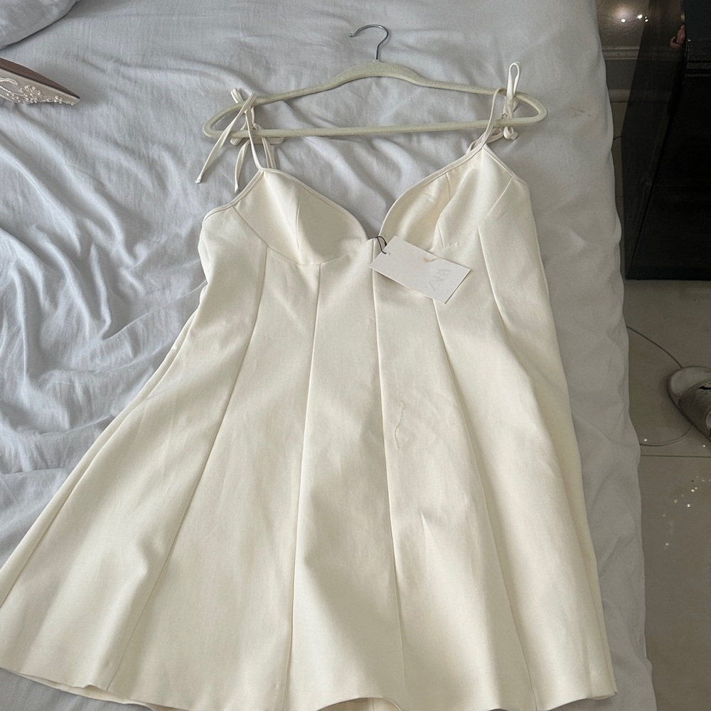 zara short white beige dress with bows 2025